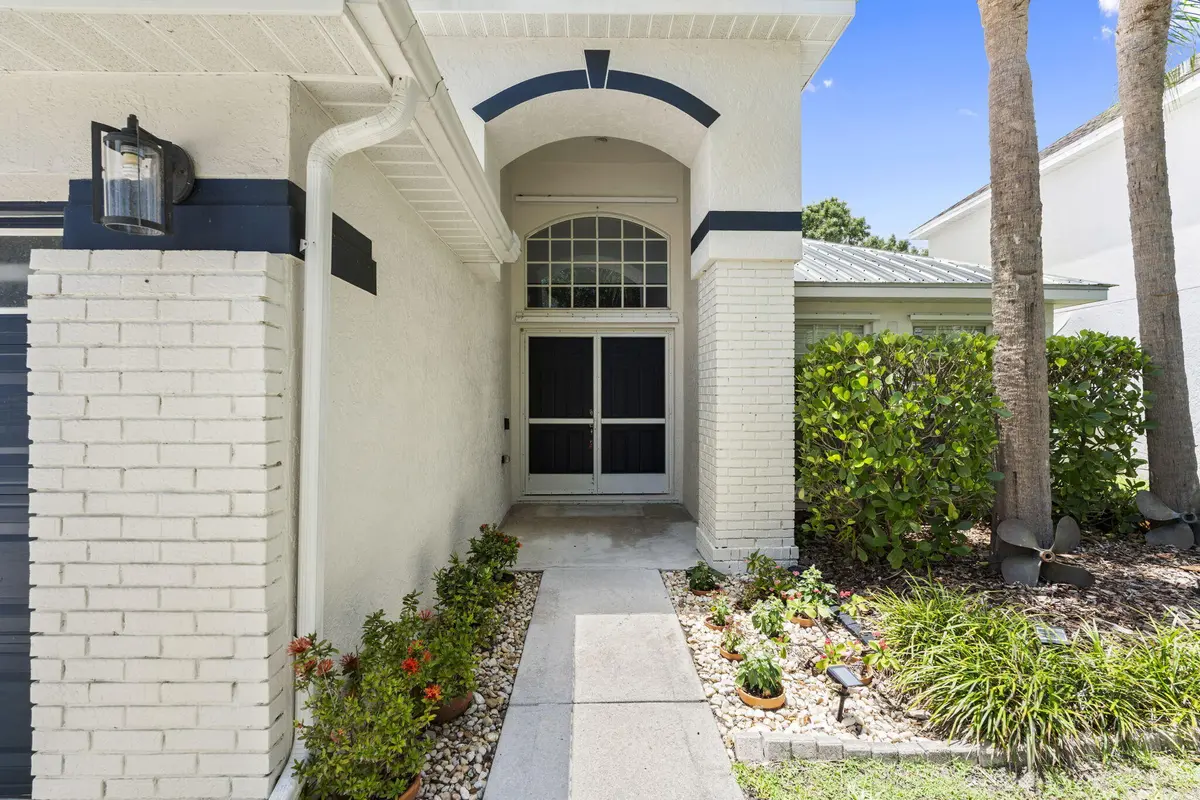 4-web-or-mls-DSC03864 at 864 NW Waterlily Place, Jensen Beach