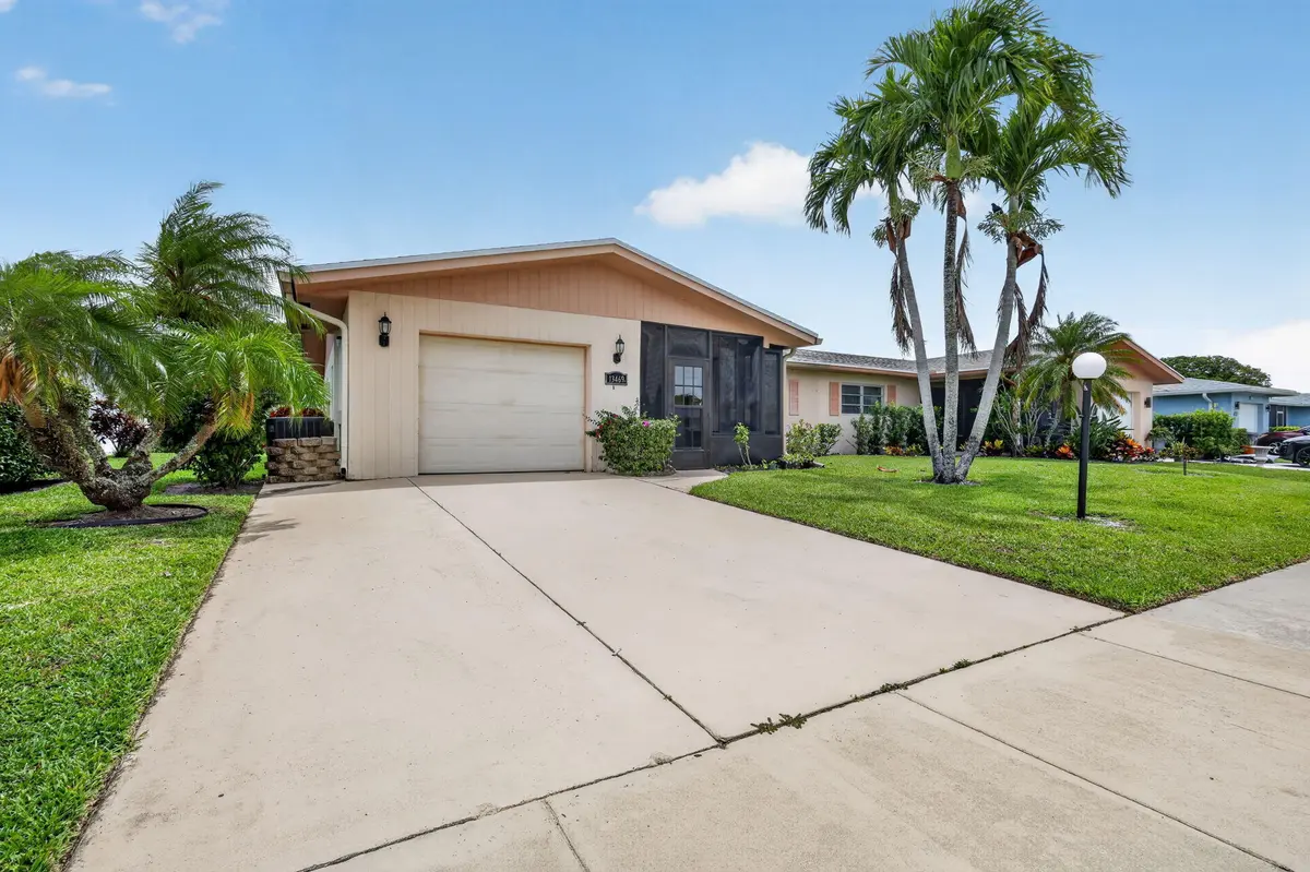 1-web-or-mls-F14A4479 at 13469 Vía Vesta A, Delray Beach