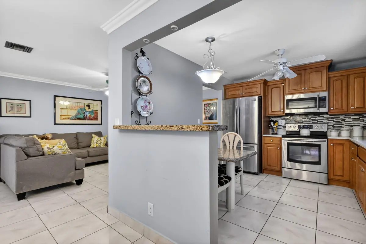23-web-or-mls-F14A4584 at 13469 Vía Vesta A, Delray Beach