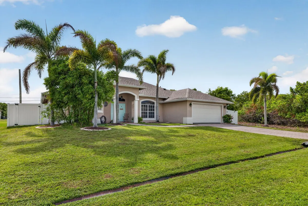 2-web-or-mls-3A5A9651 at 3744 SW Jamros Street, Port St. Lucie