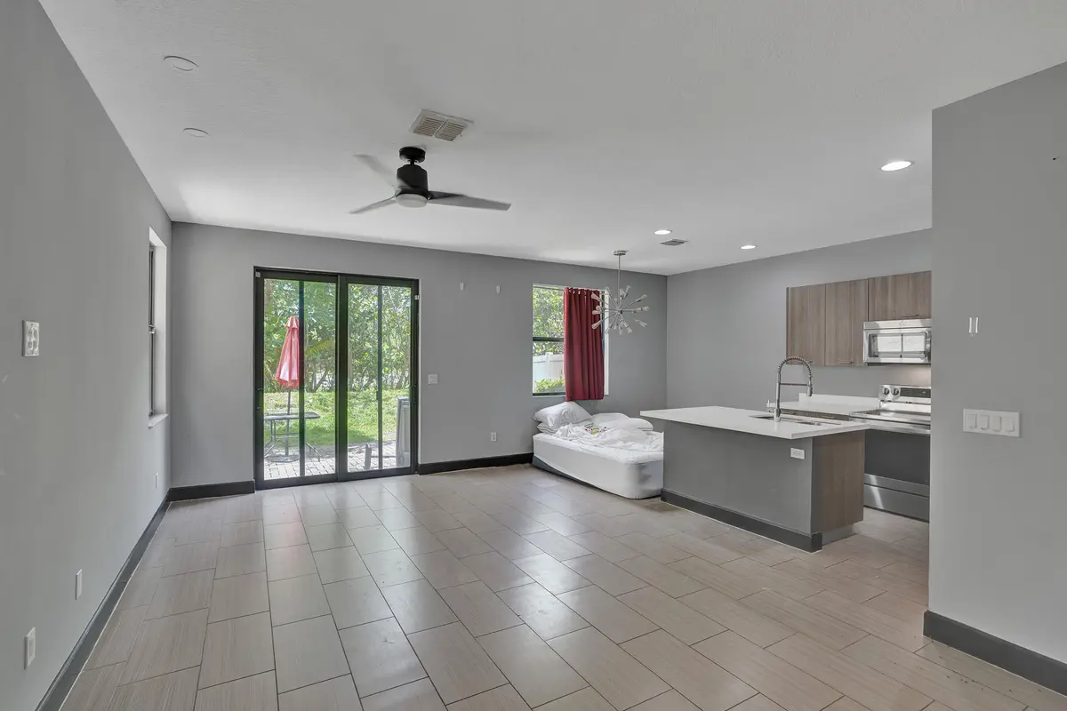 Family Room / Kitchen at 5902 NW 46th Lane, Tamarac