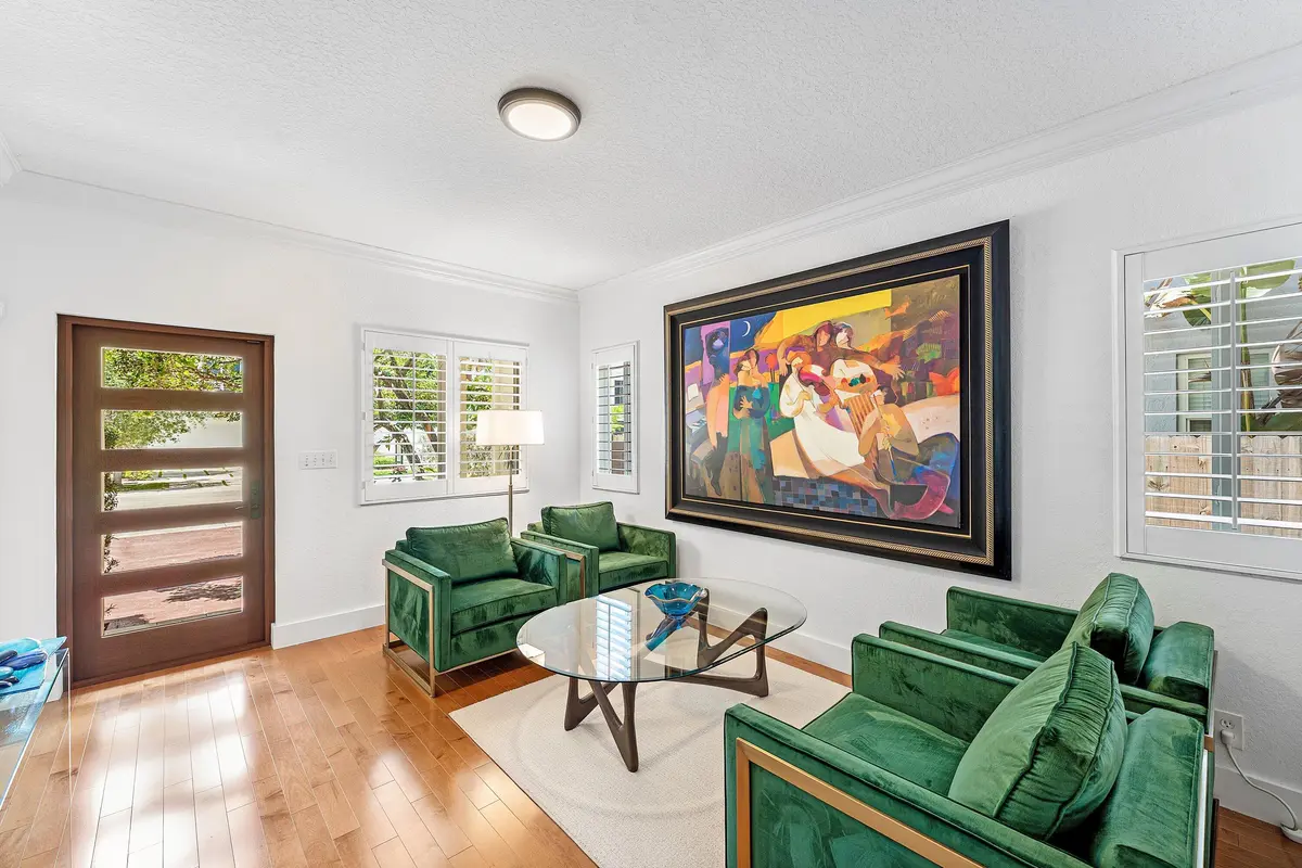 005-808Southwest7thAvenue-FortLauderdale at 808 SW 7th Avenue, Fort Lauderdale