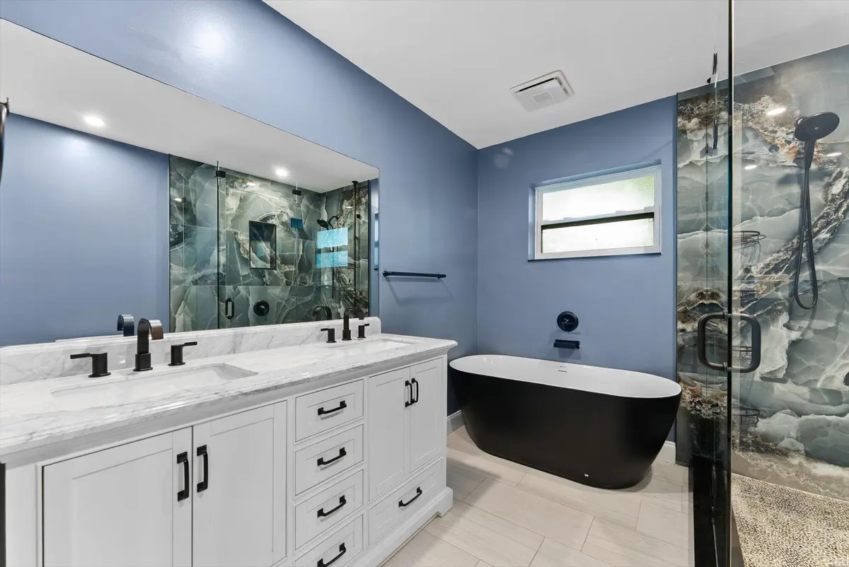 18-23 at 901 NW 49th Street, Deerfield Beach