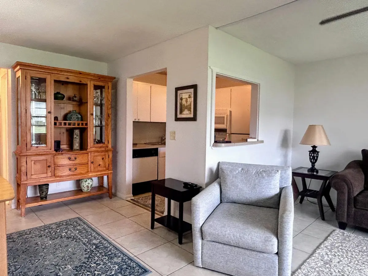Living to Kitchen at 680 Horizons W 103, Boynton Beach
