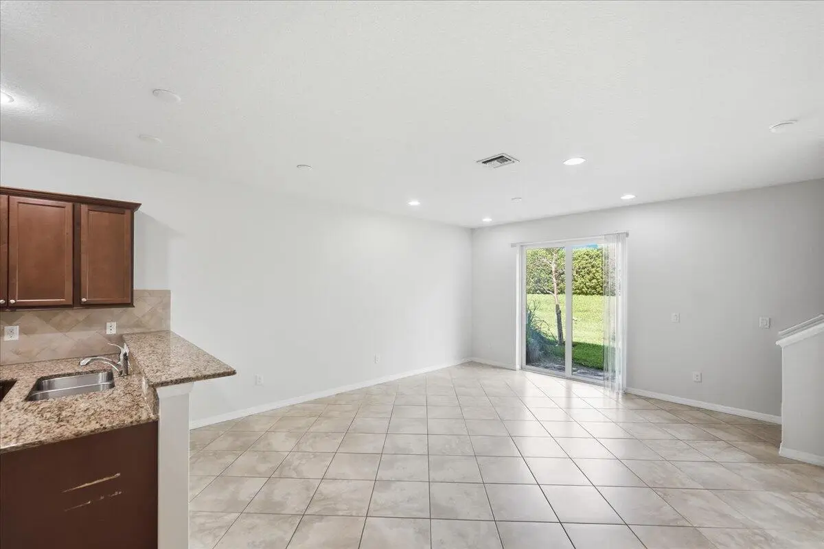 06-DSC3499 at 1069 Normandie Way, Vero Beach