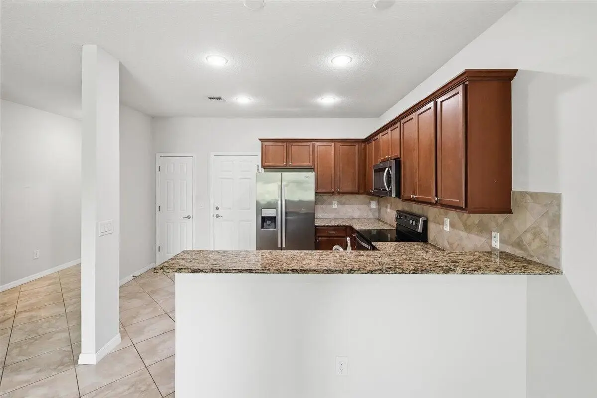 08-DSC3509 at 1069 Normandie Way, Vero Beach