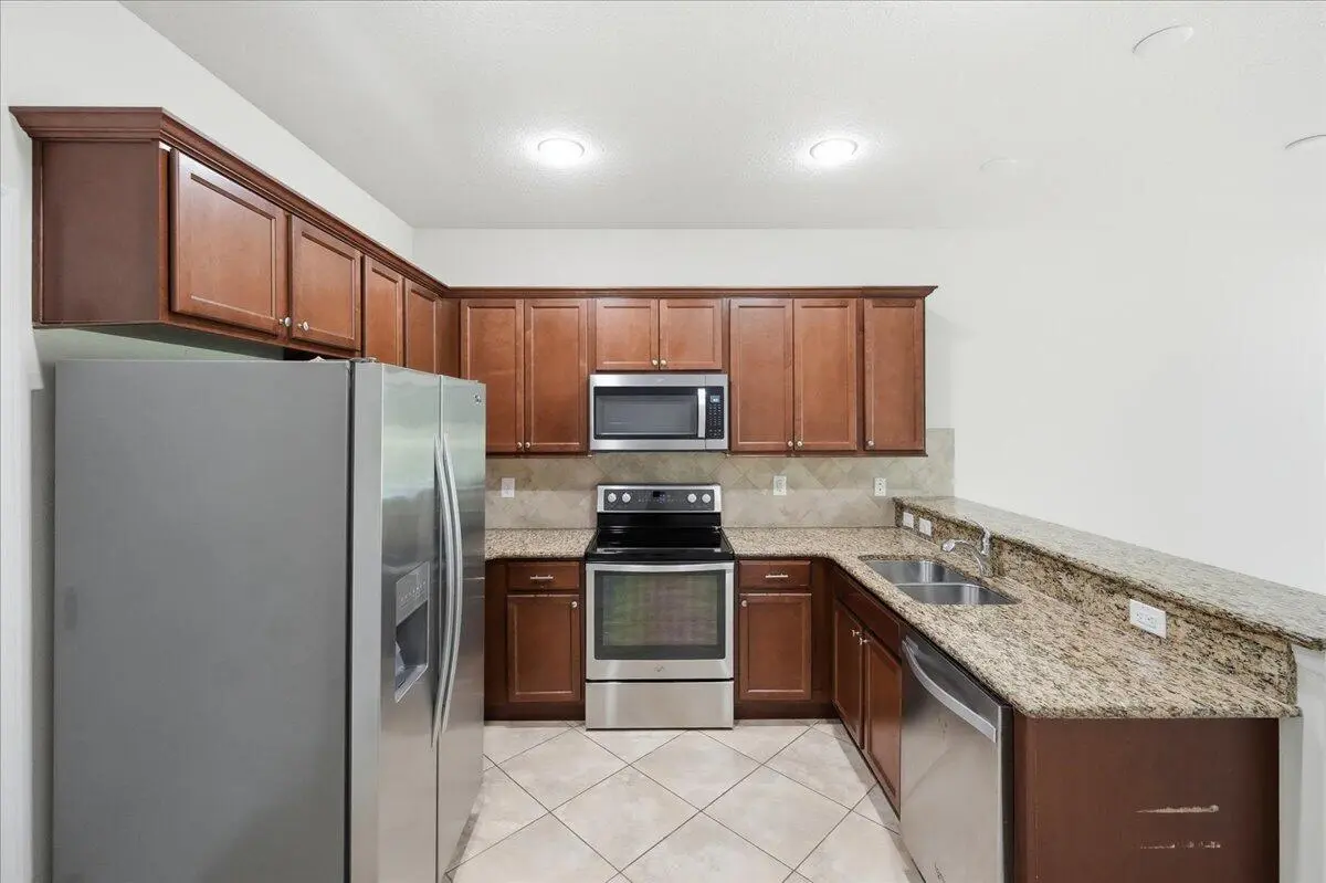 09-DSC3514 at 1069 Normandie Way, Vero Beach