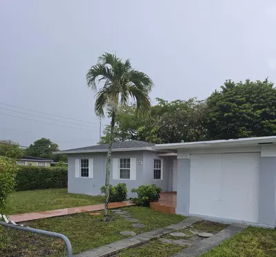 1210 NW 135th Street, North Miami – sold