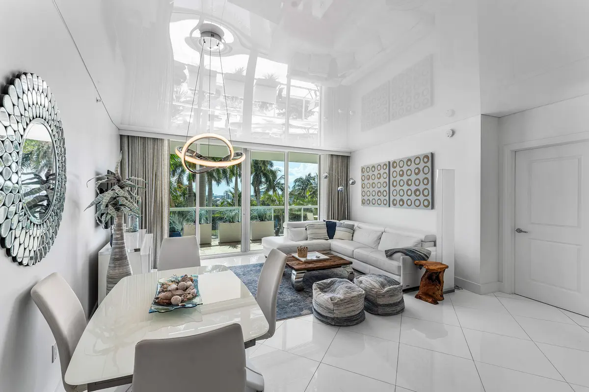dining room at 1 N Ocean Boulevard 513, Pompano Beach