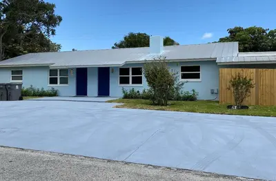 1867 Windsor Drive, North Palm Beach – Duplex for sale