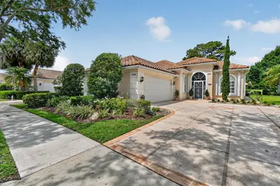 8268 SE Palm Hammock Lane, Hobe Sound – sold