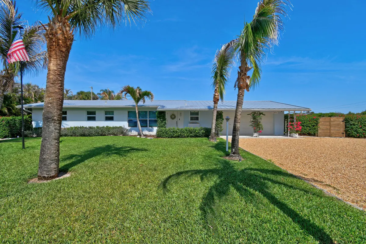 Front View at 12890 SE Circle Drive, Hobe Sound