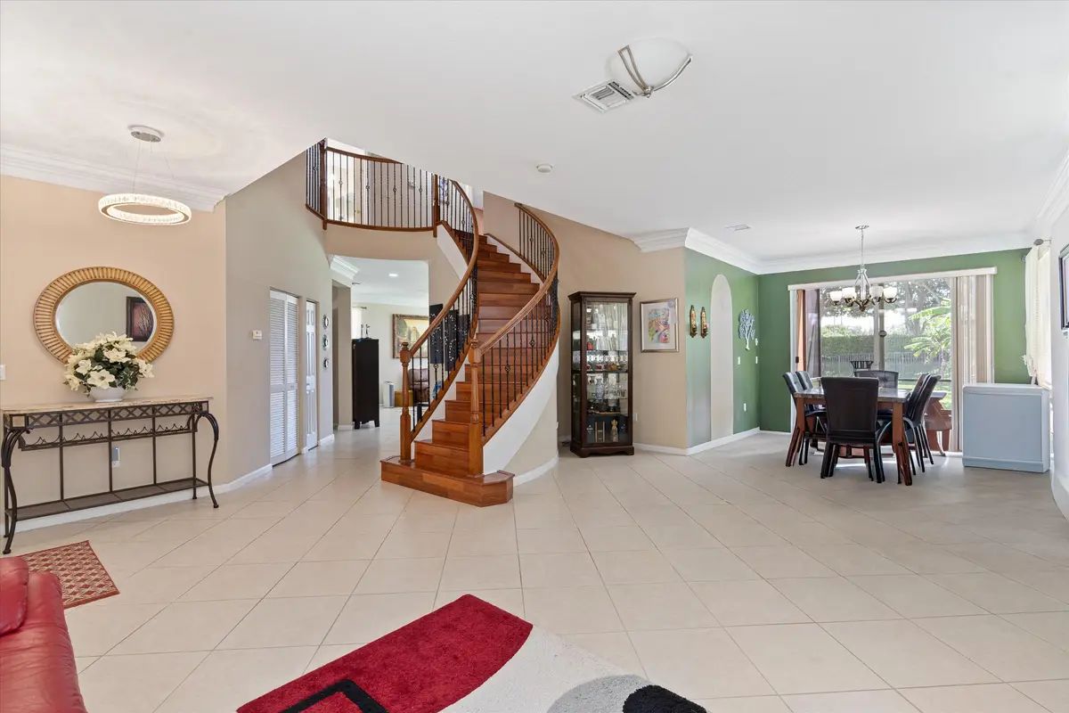 Living & Dining at 2880 Shaughnessy Drive, Wellington