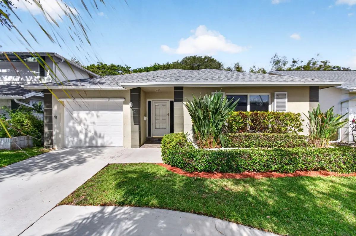7-web-or-mls-DSC_8112 at 201 Del Rio Boulevard, Boca Raton