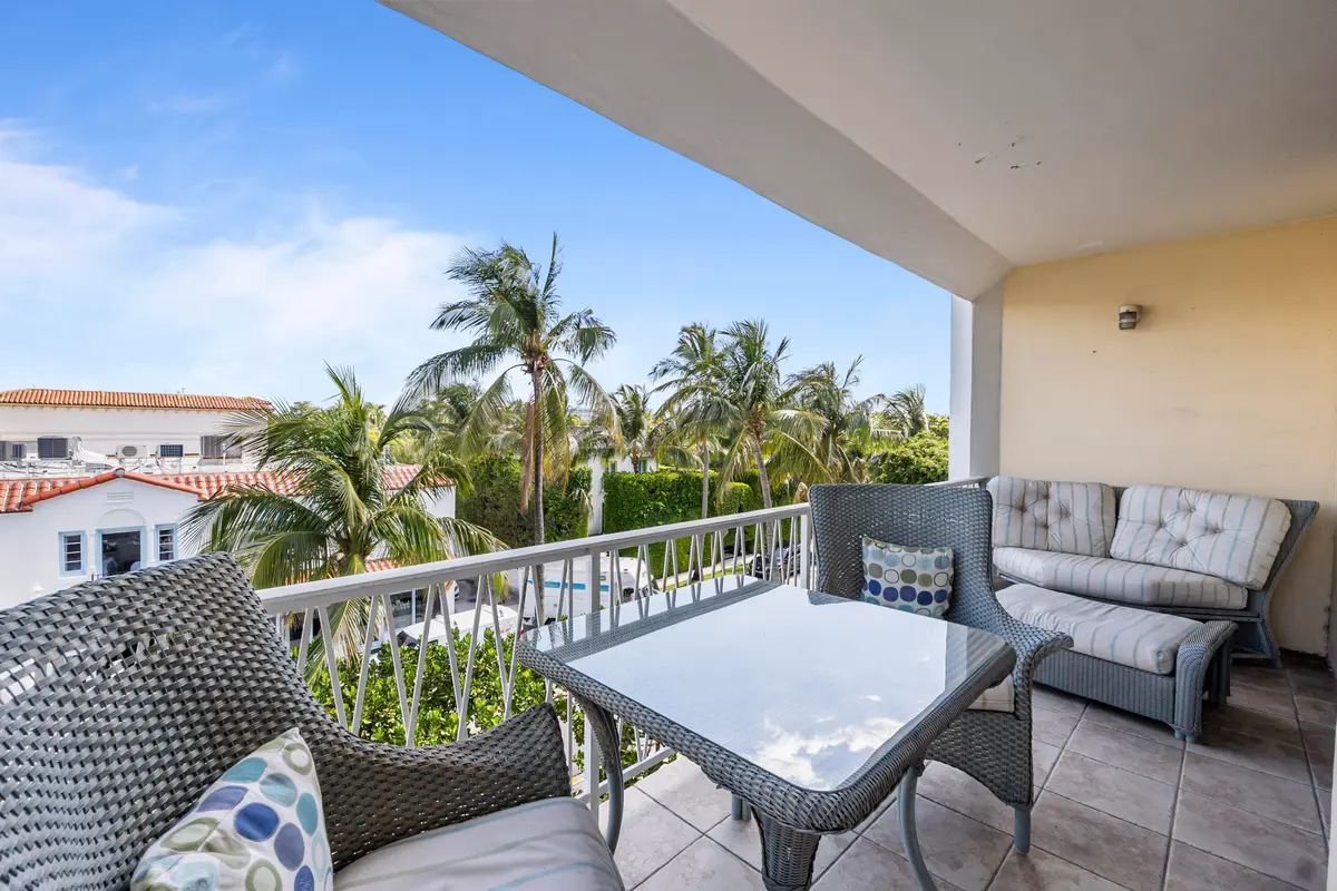 CVF02852 at 170 Chilean Avenue, Palm Beach
