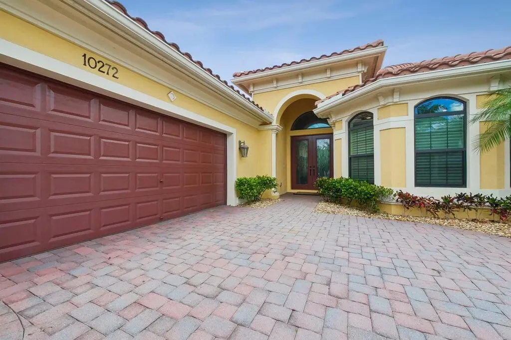 FRONT at 10272 Emerson Street, Parkland