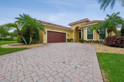 10272 Emerson Street, Parkland – sold