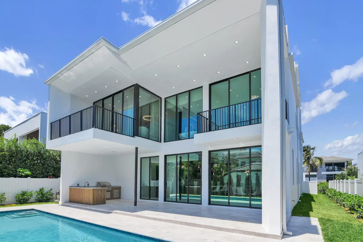 344 NE Second St, Boca Raton 2-48 at 344 NE 2nd Street, Boca Raton