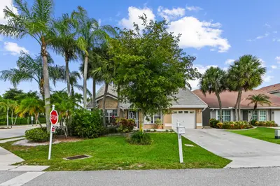 18377 Fresh Lake Way, Boca Raton – Single Family Residence for sale