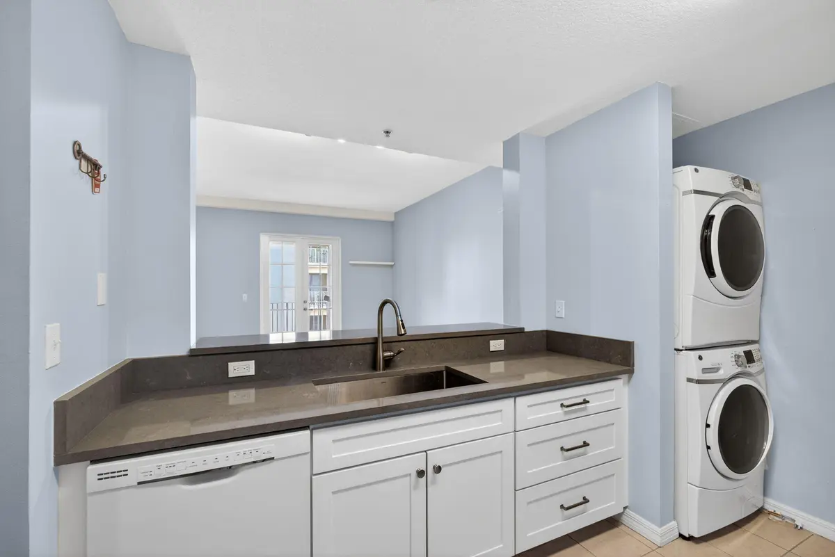12-web-or-mls-5D1A7397 at 1203 Town Center Drive Drive 308, Jupiter