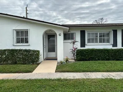 2936 Crosley Drive G, West Palm Beach – Villa for sale