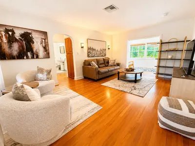 712 SE 11th Court, Fort Lauderdale – Single Family Residence for sale