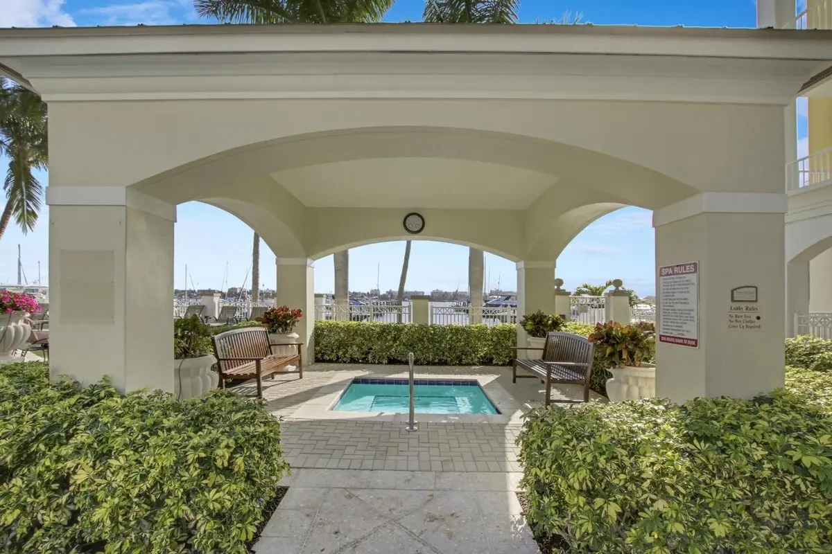 Spa Area at 806 E Windward Way 102, Lantana