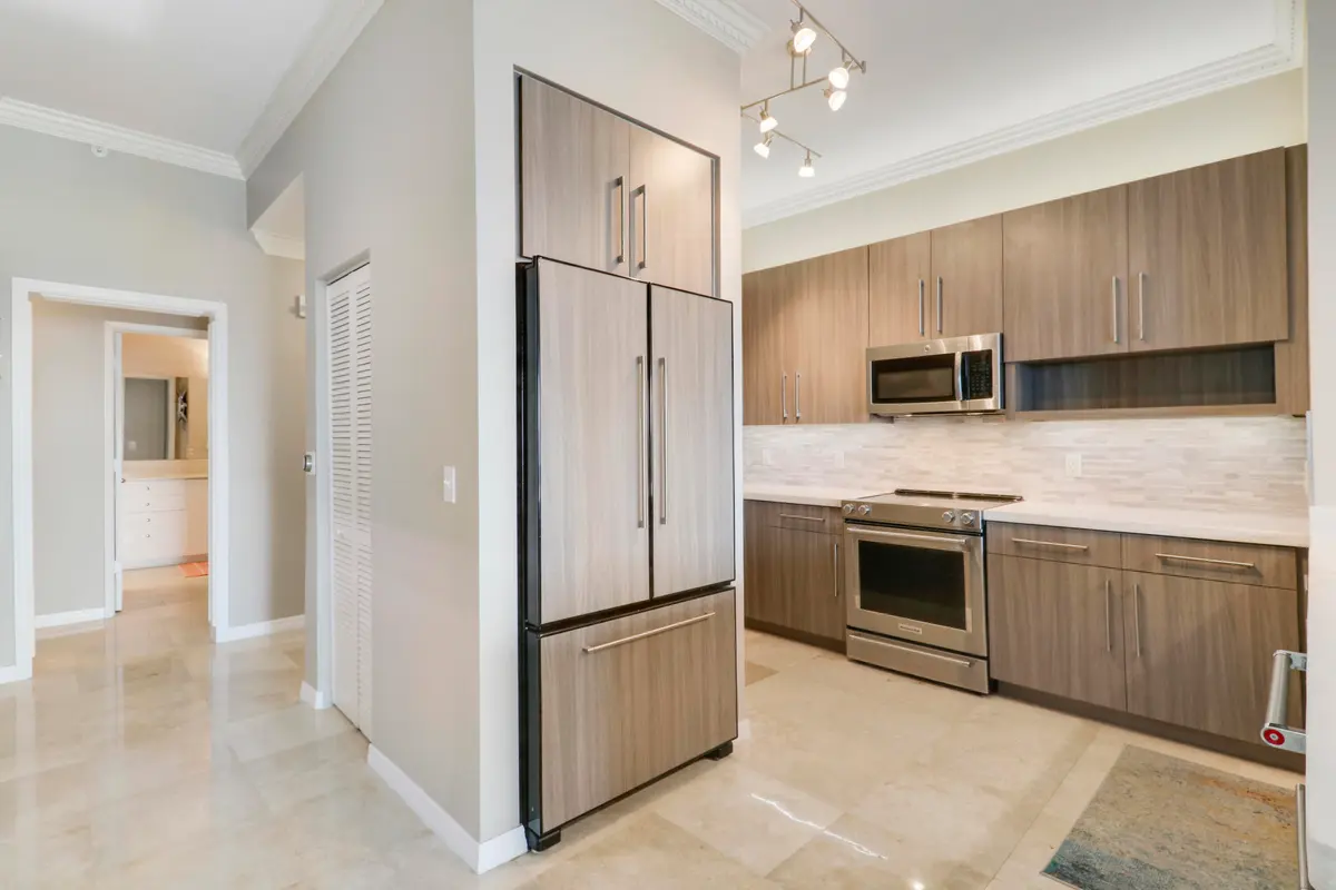 Kitchen at 806 E Windward Way 102, Lantana