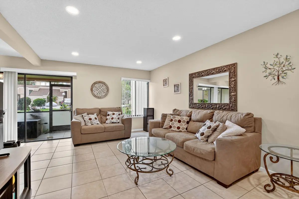 Living at 1061 NW 13th Street 2, Boca Raton