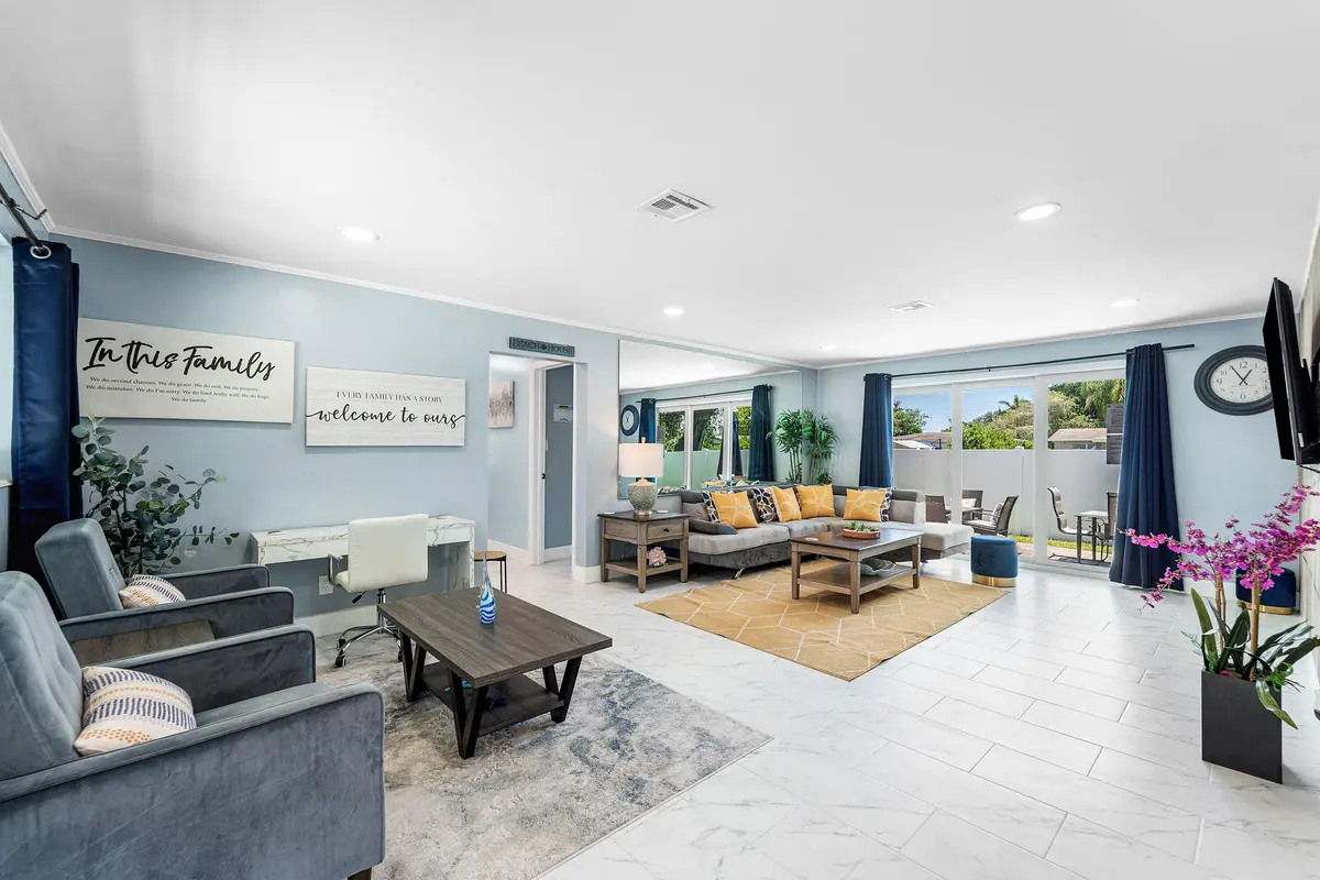 004-214Southeast5thStreet-DaniaBeach-FL- at 214 SE 5th Street, Dania Beach