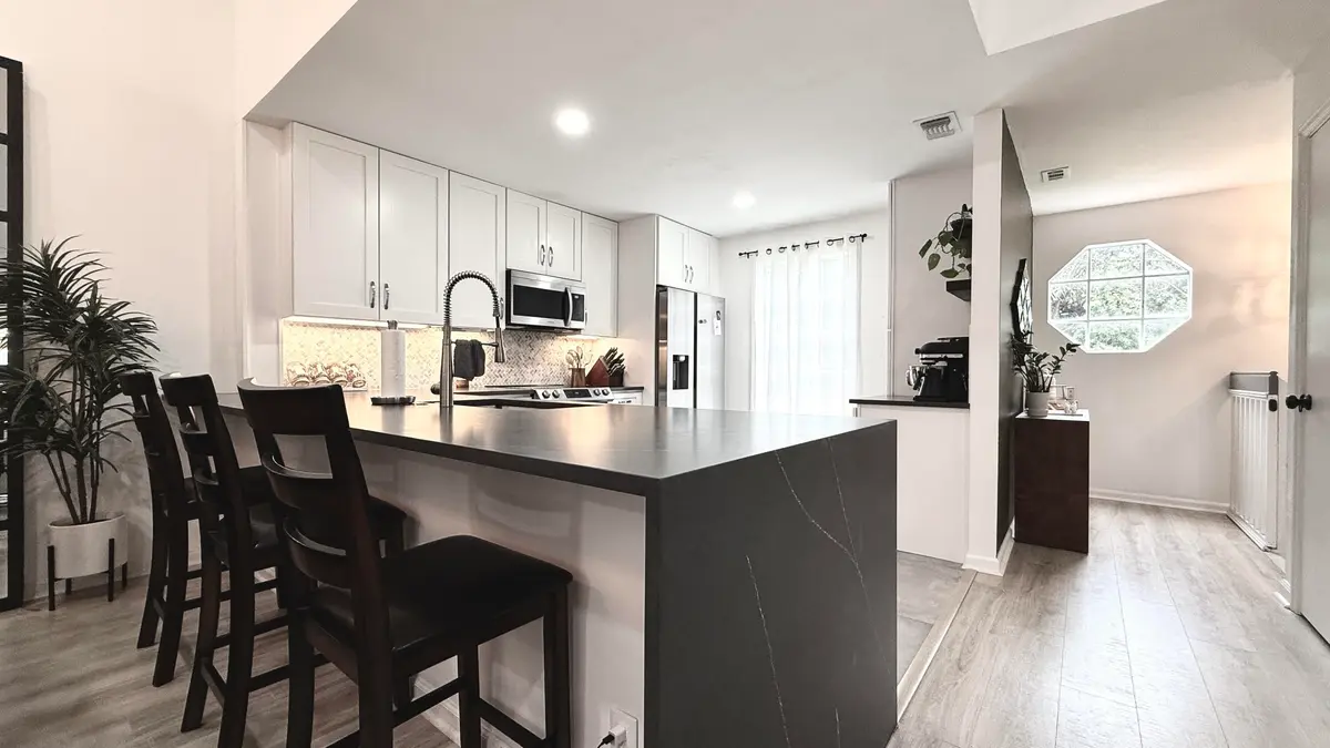 Kitchen at 5016 Heatherhill Lane 10, Boca Raton
