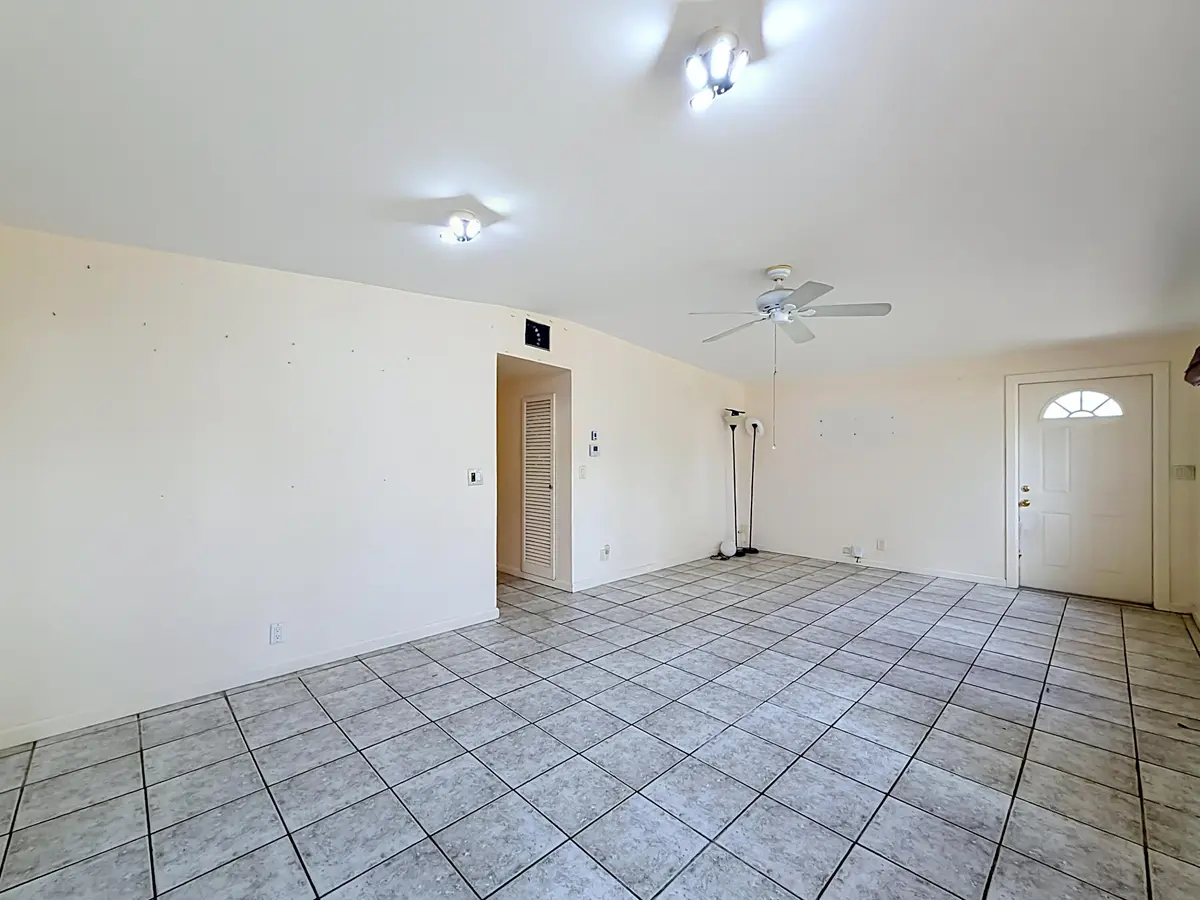 2066 Tarragon Road-16 at 2066 Tarragon Road, West Palm Beach