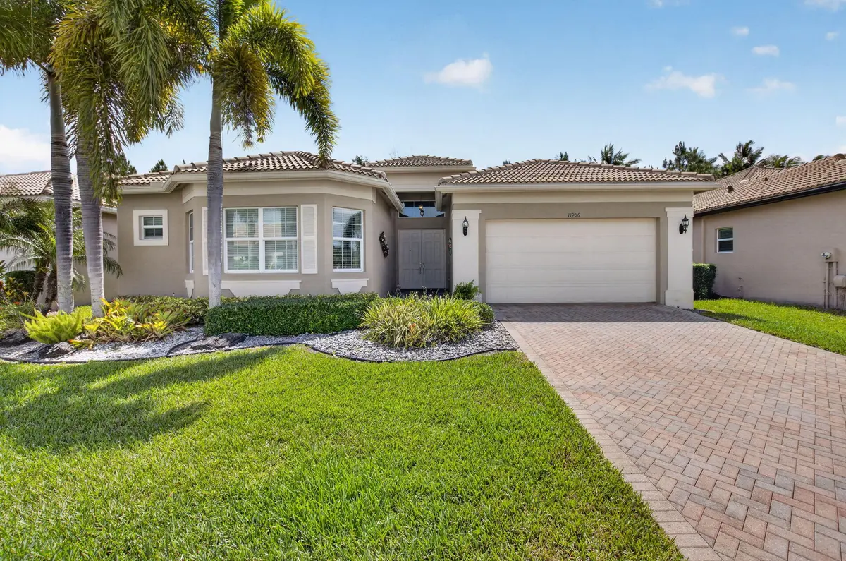 FRONT OF HOME at 11906 Catskill Commons Lane, Boynton Beach