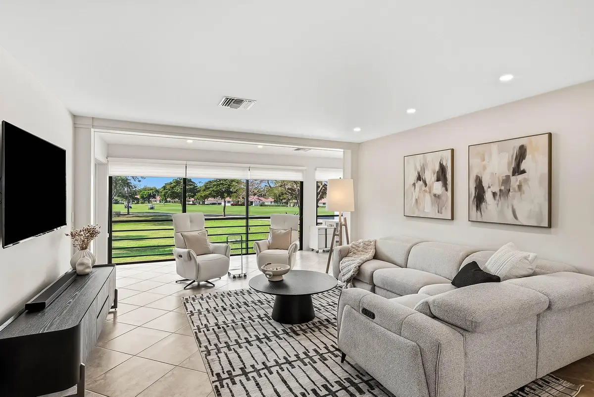 Interior living area at 4114 B Quail Ridge  Drive Osprey, Boynton Beach