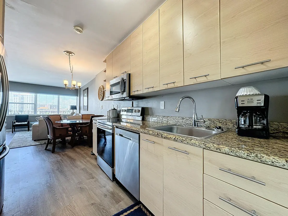 a3250LeCercle707-1715018864_1715018919_1 at 3250 NE 28th Street 707, Fort Lauderdale