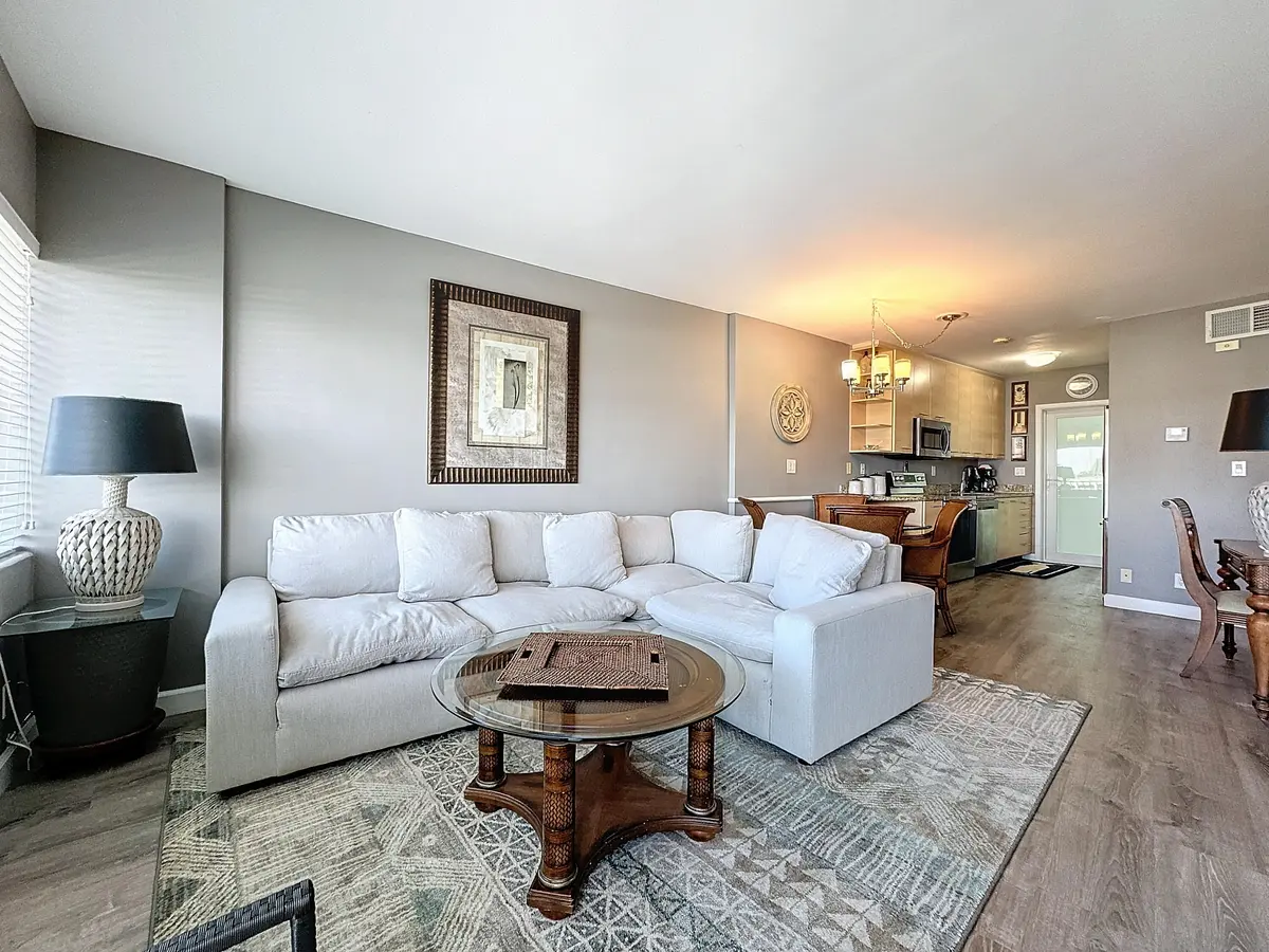 a3250LeCercle707-1715018864_1715019118_1 at 3250 NE 28th Street 707, Fort Lauderdale