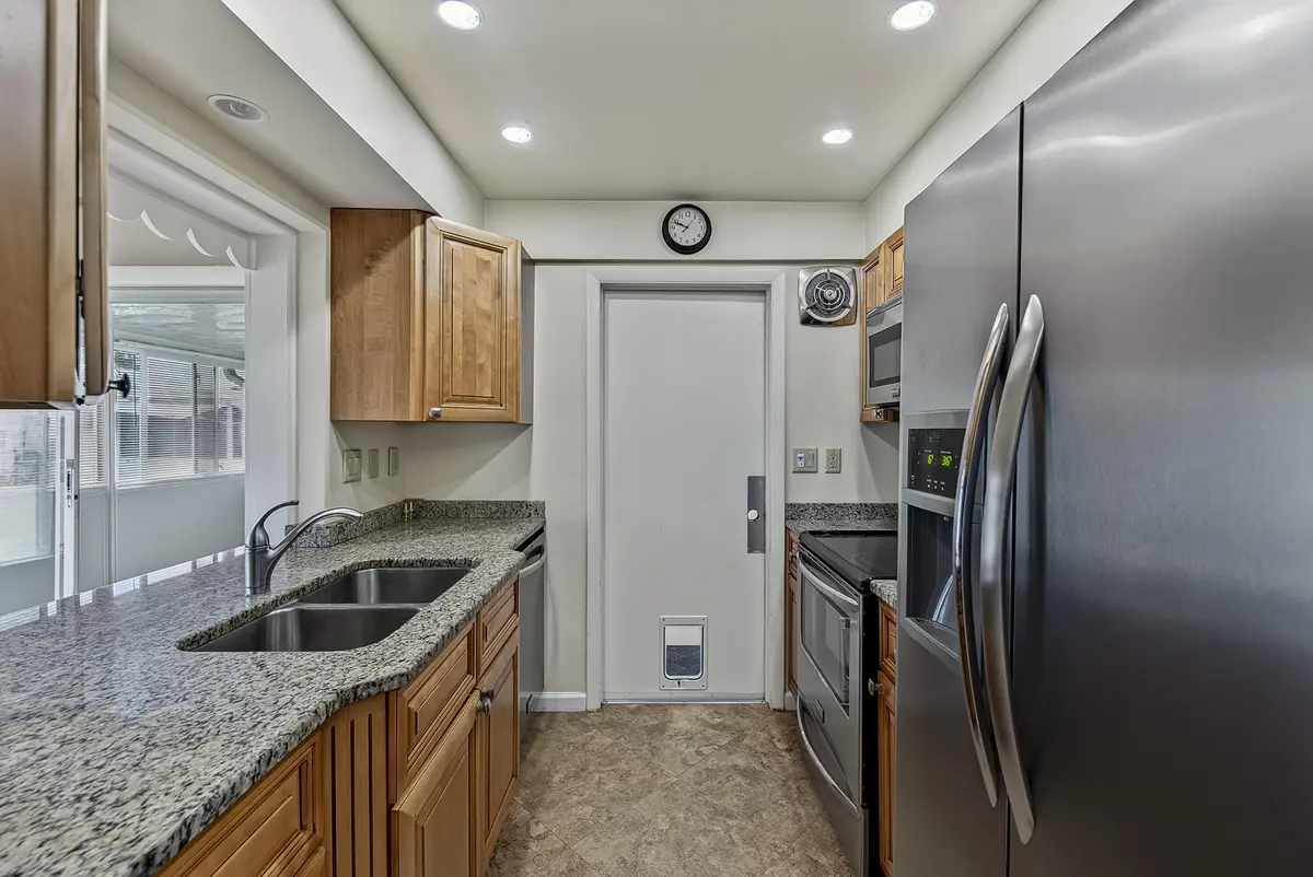 cowen-19 at 2581 E Golf Boulevard, Pompano Beach