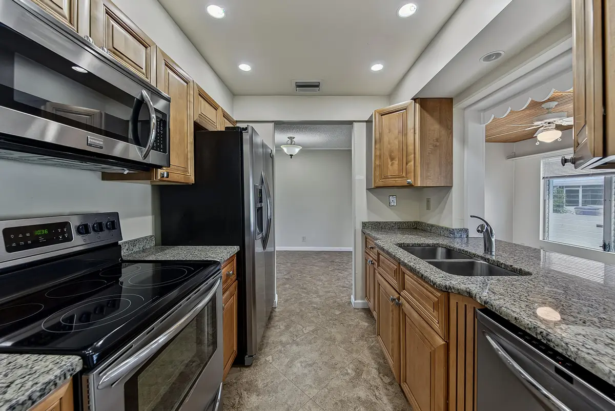 cowen-23 at 2581 E Golf Boulevard, Pompano Beach