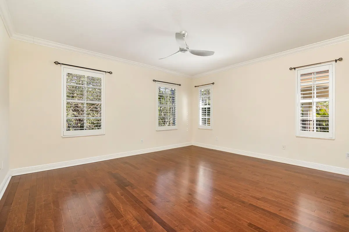 low-17 at 957 Mill Creek Drive, Palm Beach Gardens