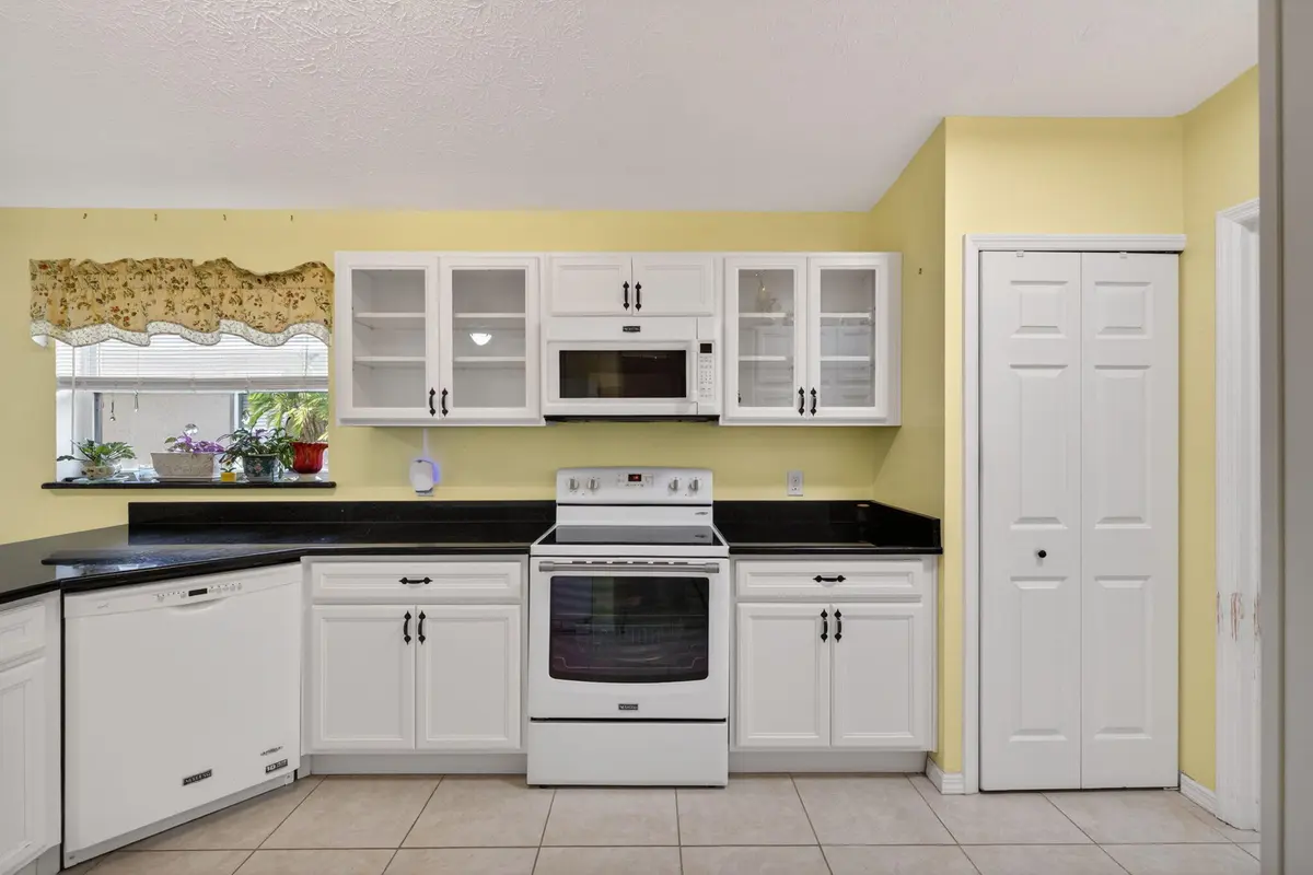 16-web-or-mls-3A5A6294 at 14019 Aguila Avenue, Fort Pierce