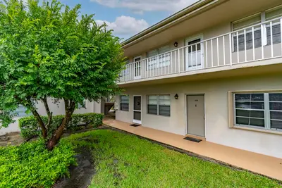 3 Lake Vista Trail 203, Port St. Lucie – Condominium for sale