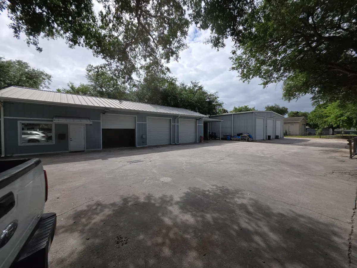 20260415_102719 at 806 SW 11th Dr Drive, Vero Beach