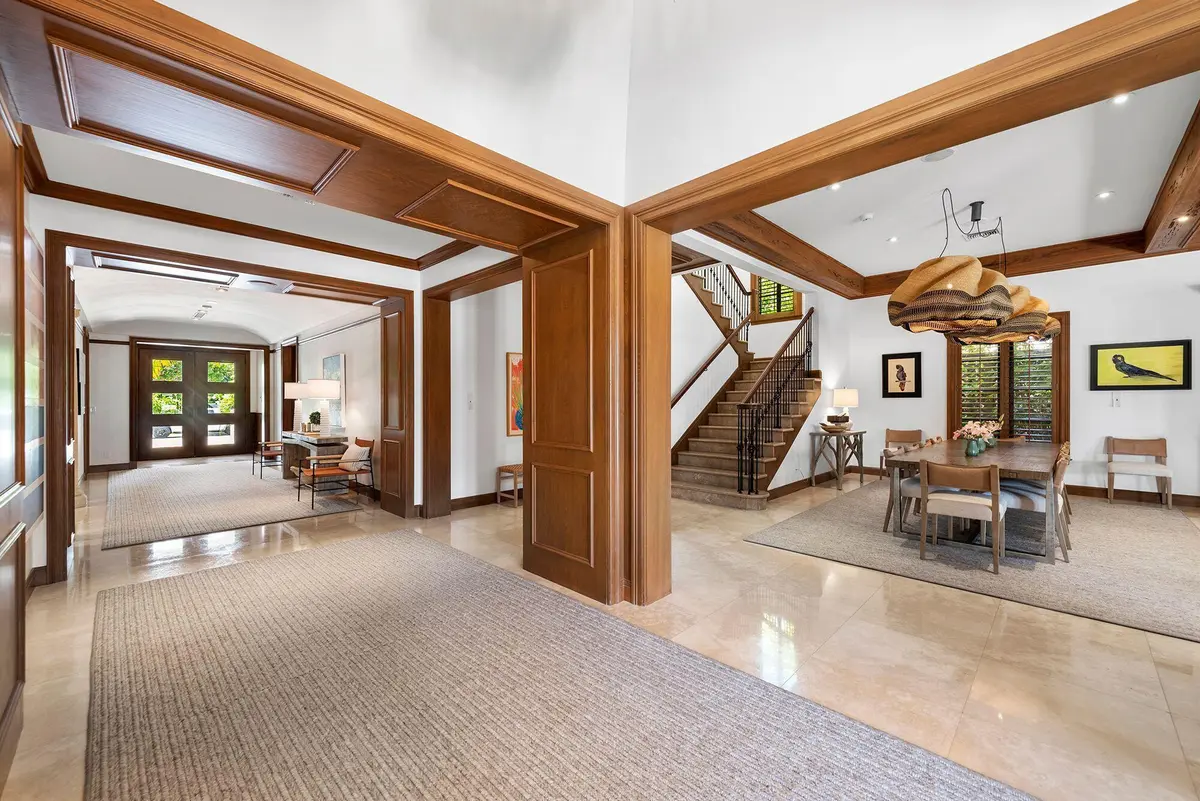 hallway to front door at 14 Harbor Drive, Lake Worth Beach