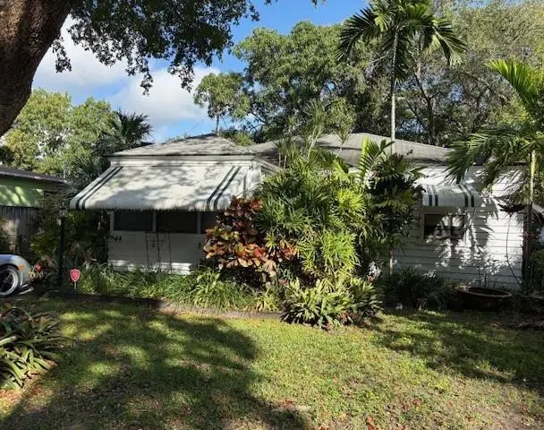 Photo 4 at 44 SW 5th Street, Dania Beach