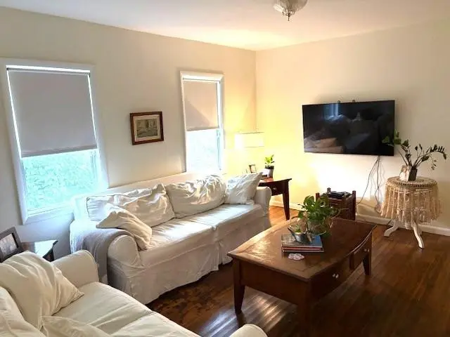 LR at 44 SW 5th Street, Dania Beach