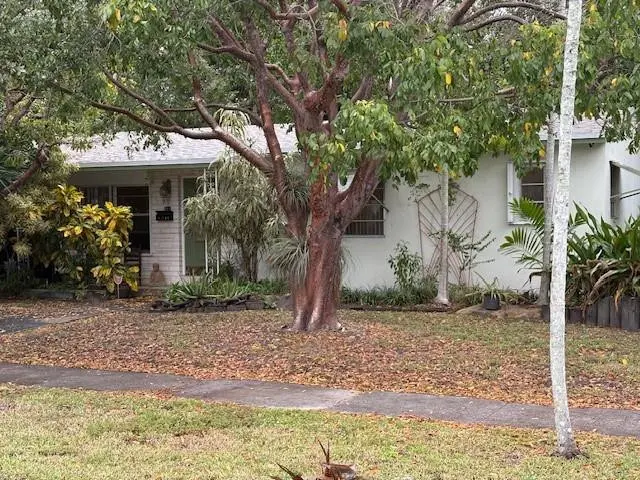 Photo 1 at 511 SW 2nd Avenue, Dania Beach