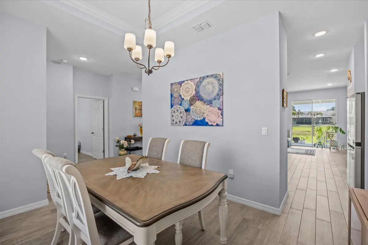 07-button in-15 at 2063 SE South Buttonwood Drive, Port St. Lucie
