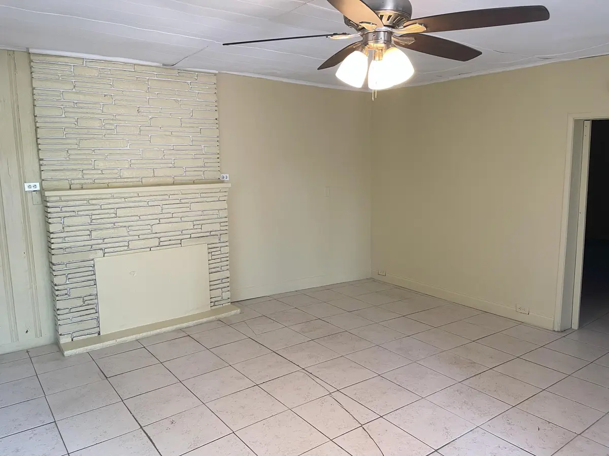 IMG_7645[1] at 224 SE 9th Court 1-4, Hallandale Beach