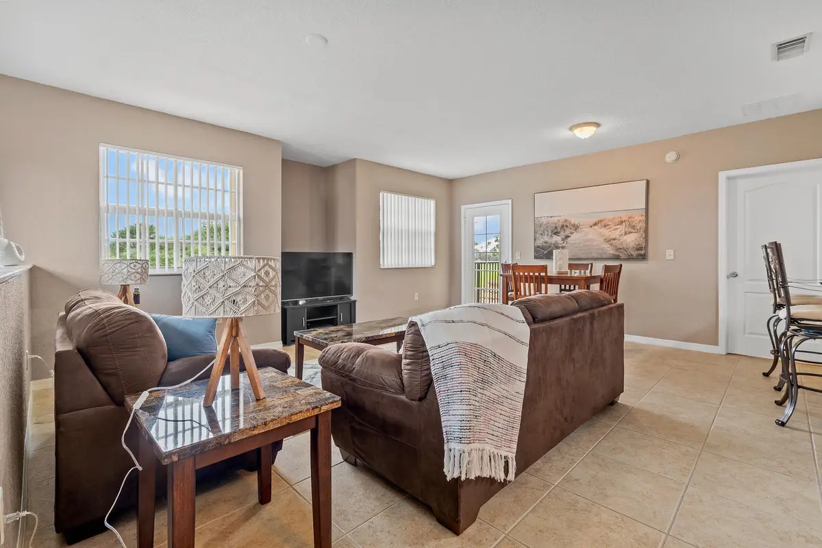 Condo 5 at 152 SW Peacock Boulevard 27-203, Port St. Lucie