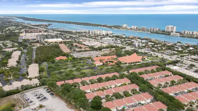 23 Live Oak Circle, Tequesta – sold